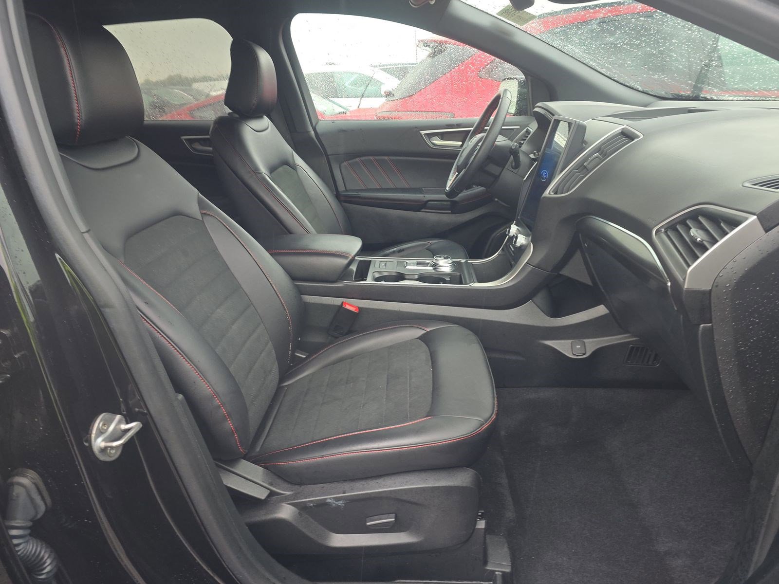 Used 2023 Ford Edge ST-Line image 14