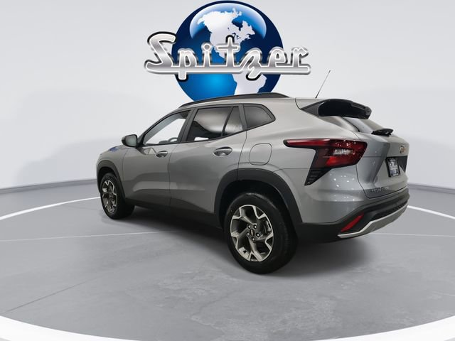 New 2026 Chevrolet Trax LT w/ Driver Confidence Package FWD image 7