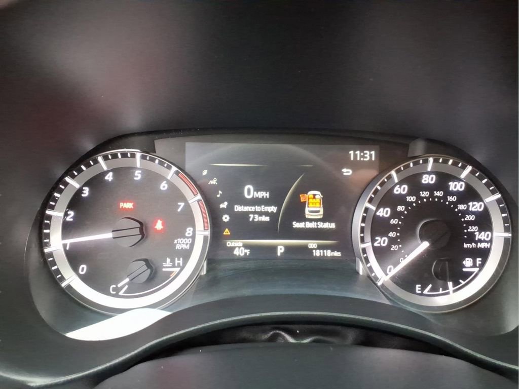 Used 2023 Toyota Highlander LE image 19