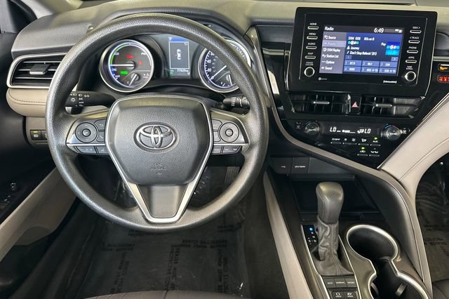 Used 2022 Toyota Camry LE FWD image 16