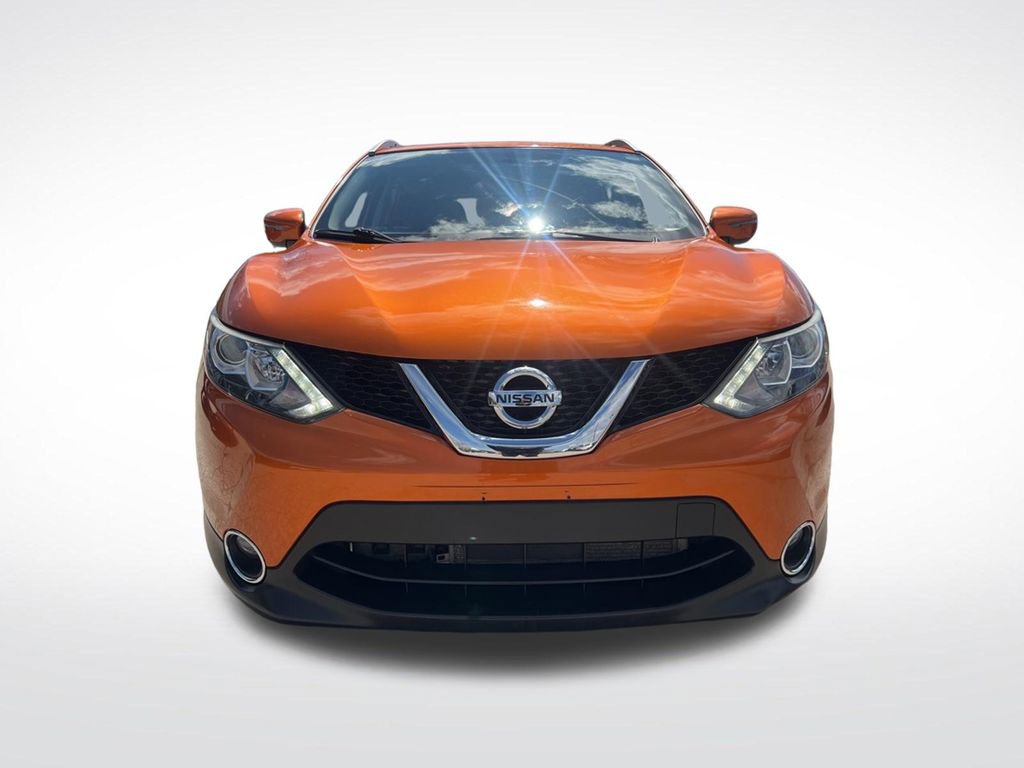 Used 2017 Nissan Rogue Sport SV w/ SV All-Weather Package AWD/4WD image 2