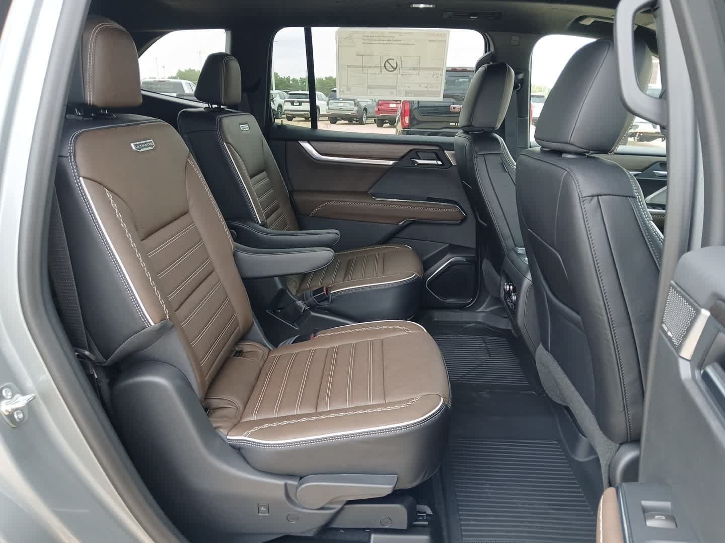 New 2026 GMC Acadia Denali Ultimate w/ LPO, Floor Liner Package AWD/4WD image 58