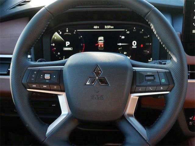 New 2026 Mitsubishi Outlander SEL image 8