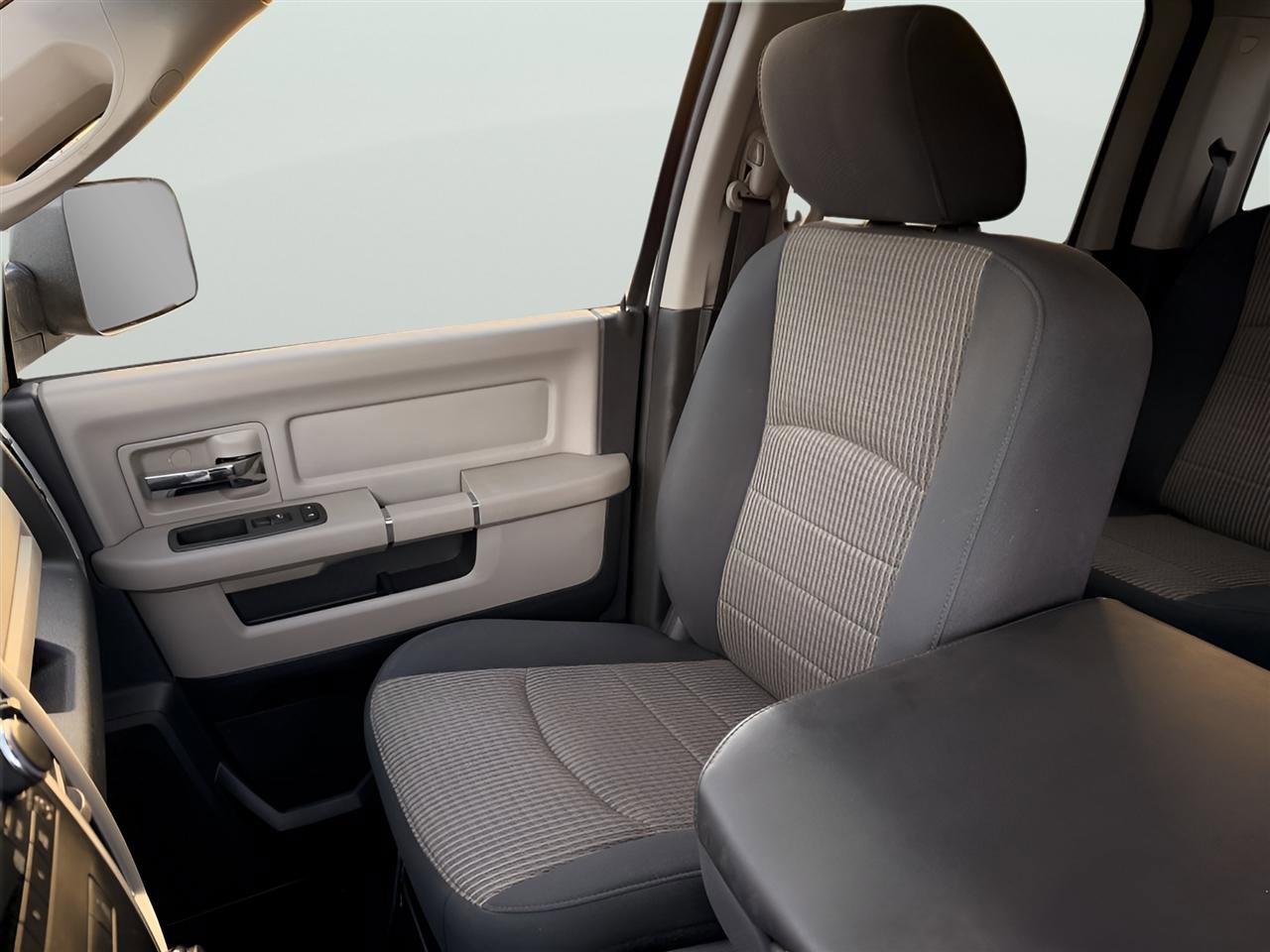 Used 2010 Dodge Ram 2500 Truck SLT w/ Luxury Group image 16