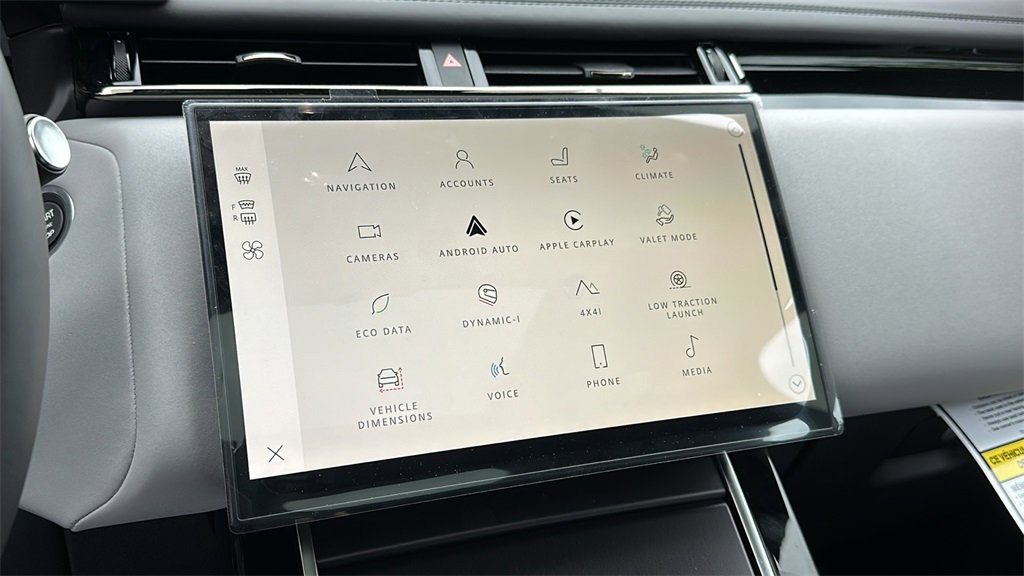 New 2026 Land Rover Range Rover Velar Dynamic SE image 19
