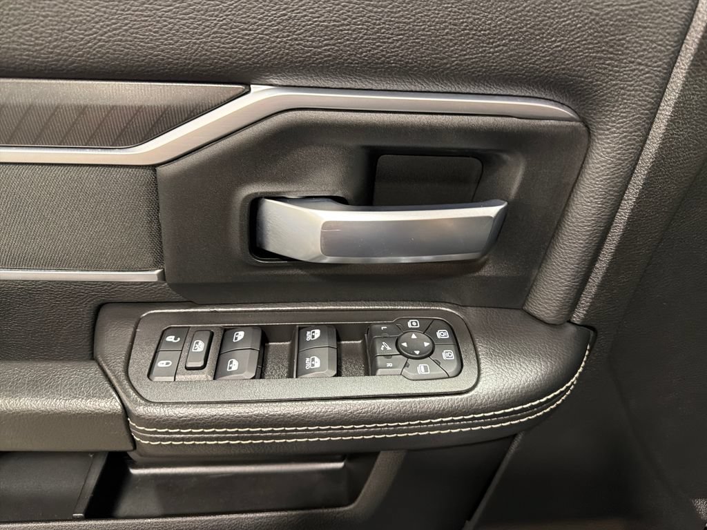 Used 2025 RAM 2500 Big Horn AWD/4WD image 17