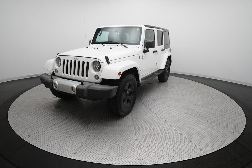 Used 2015 Jeep Wrangler Unlimited Sahara w/ Connectivity Group image 30