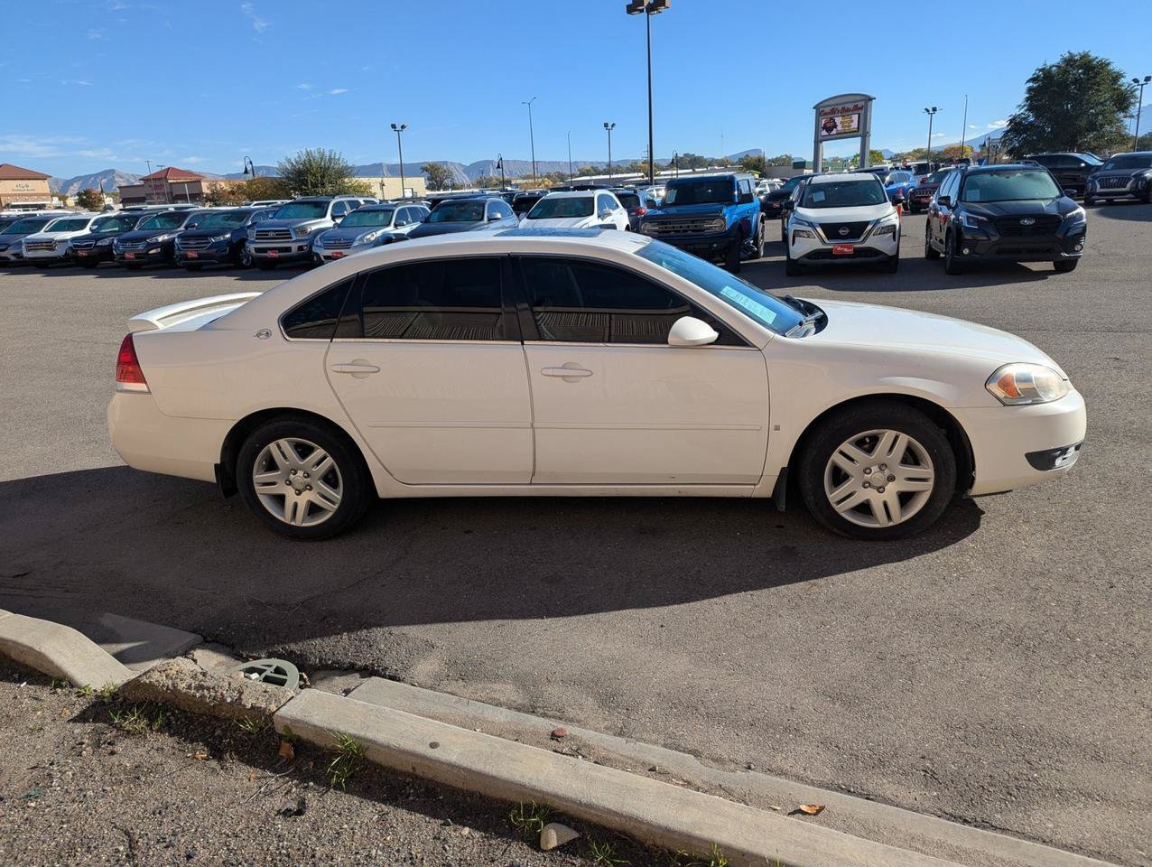 Used 2006 Chevrolet Impala LTZ FWD image 6