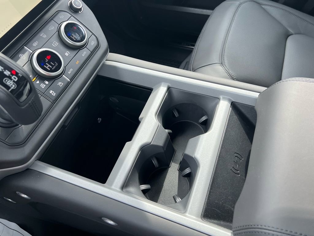 New 2026 Land Rover Defender 110 V8 image 19