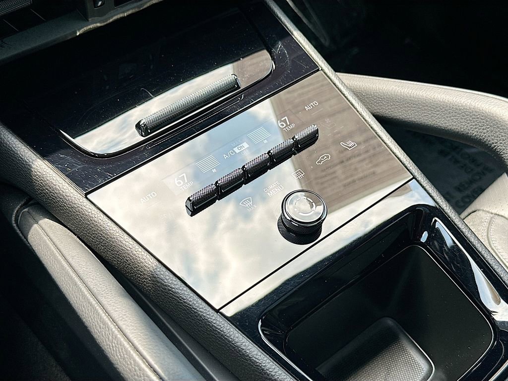 Certified 2024 Porsche Cayenne S AWD/4WD image 18