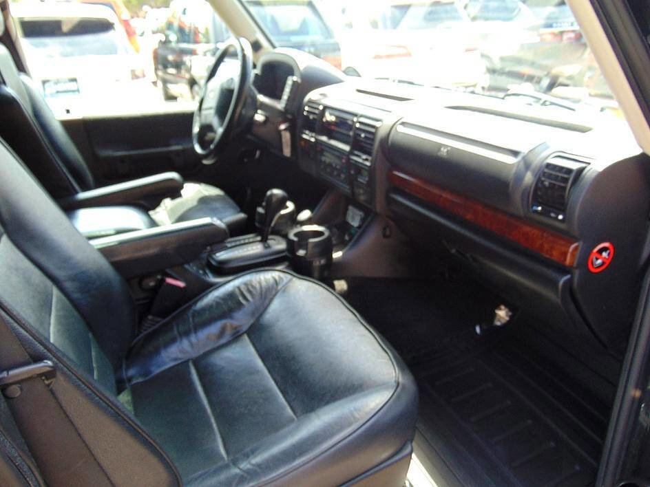 Used 2003 Land Rover Discovery SE image 13