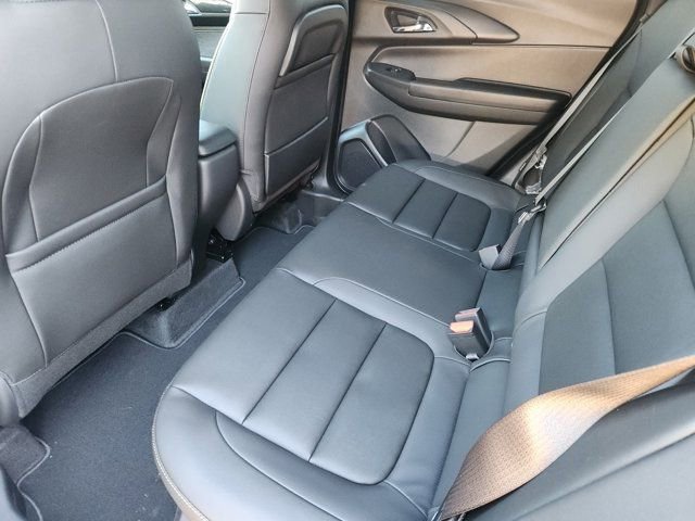 Used 2025 Chevrolet TrailBlazer ACTIV w/ Driver Confidence Package image 31