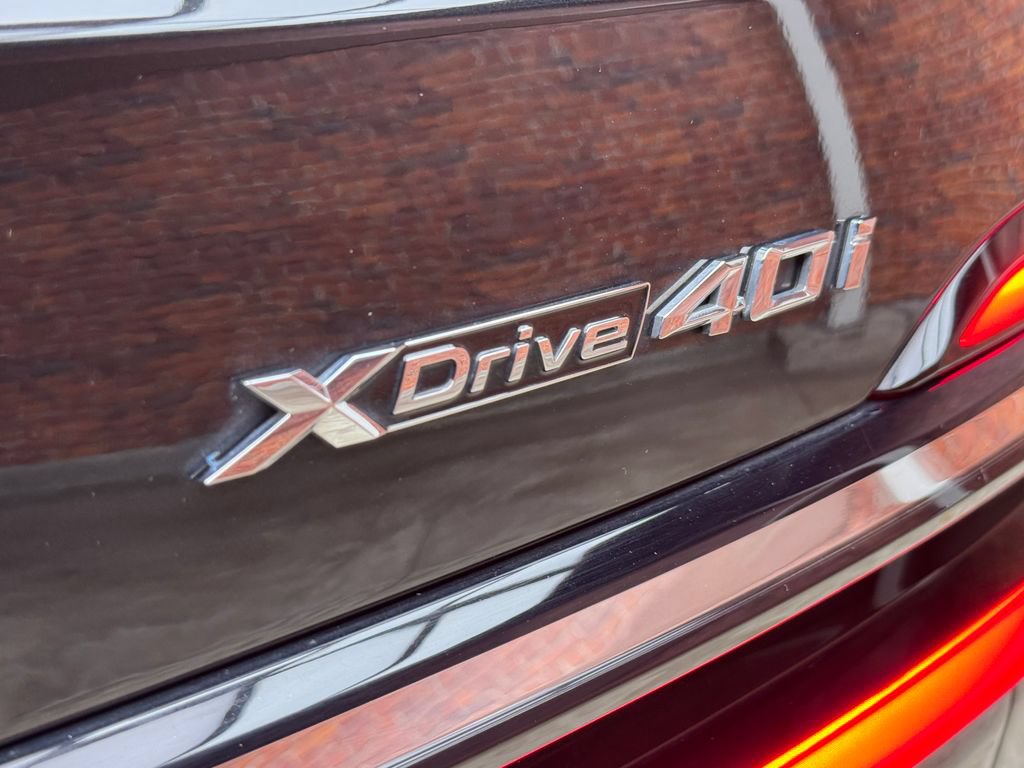 Used 2024 BMW X7 xDrive40i w/ Premium Package AWD/4WD image 5
