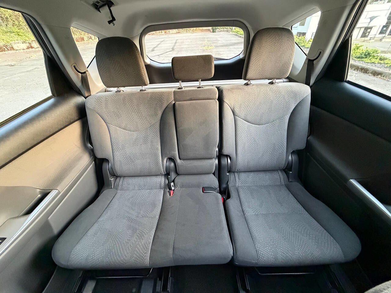 Used 2014 Toyota Prius V Three FWD image 35