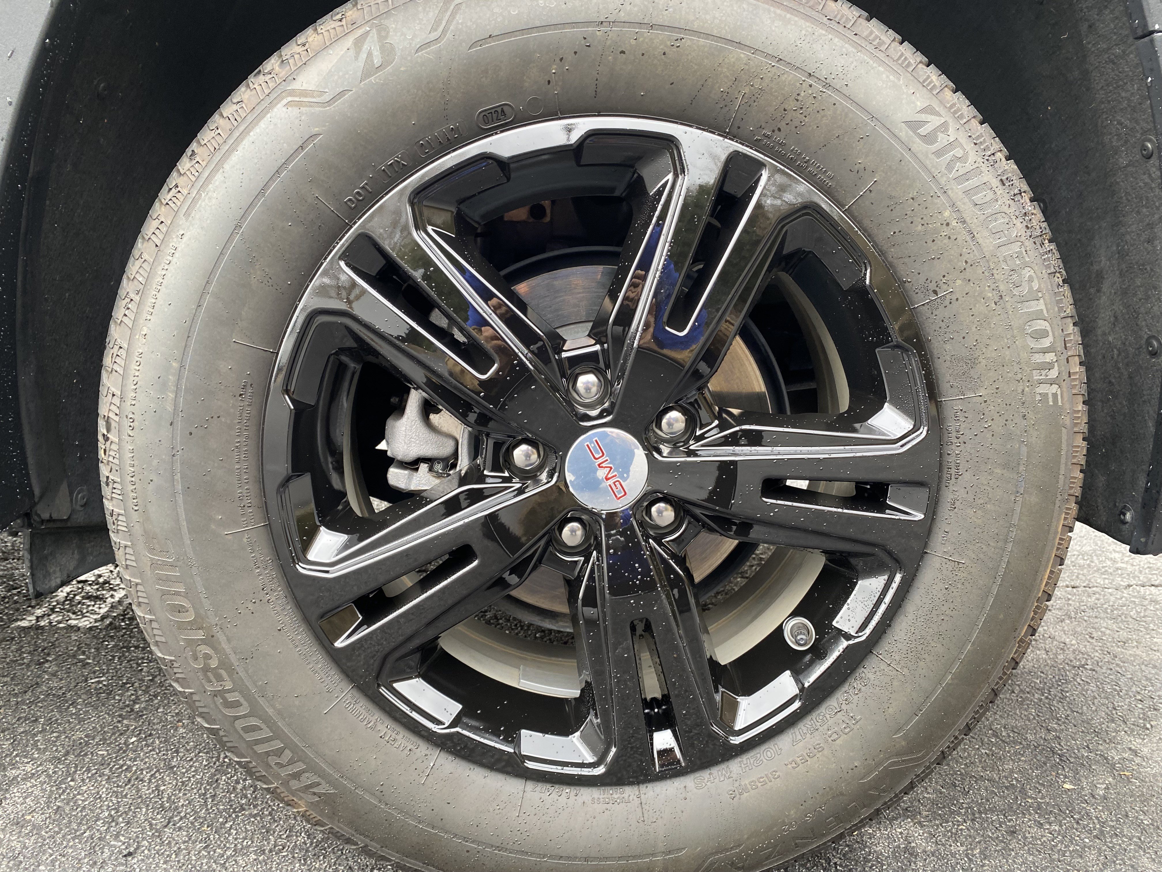 Used 2024 GMC Terrain SLE image 40