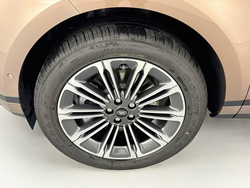 New 2026 Land Rover Range Rover Evoque S AWD/4WD image 32