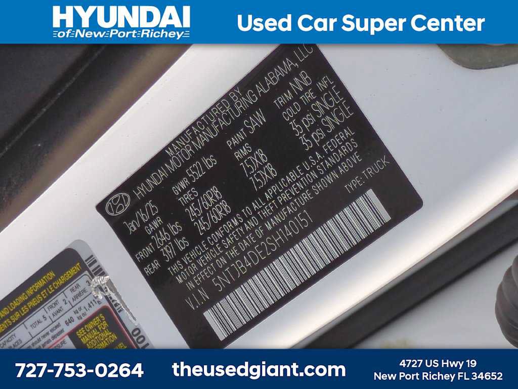 Used 2025 Hyundai Santa Cruz SEL FWD image 32