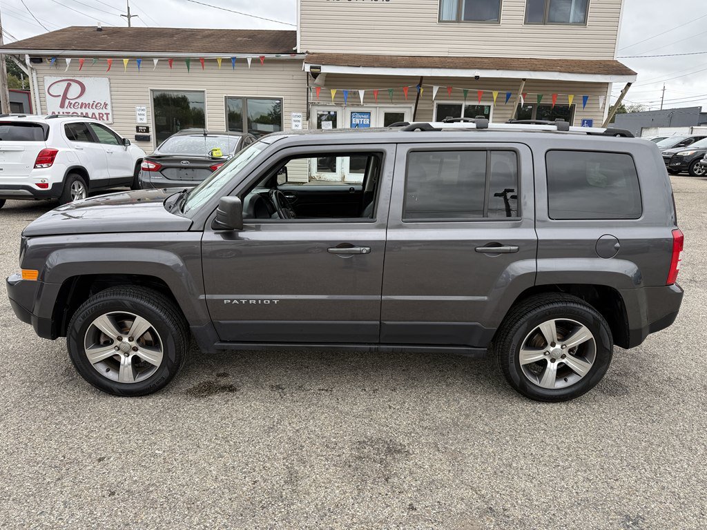 Used 2017 Jeep Patriot High Altitude AWD/4WD image 3
