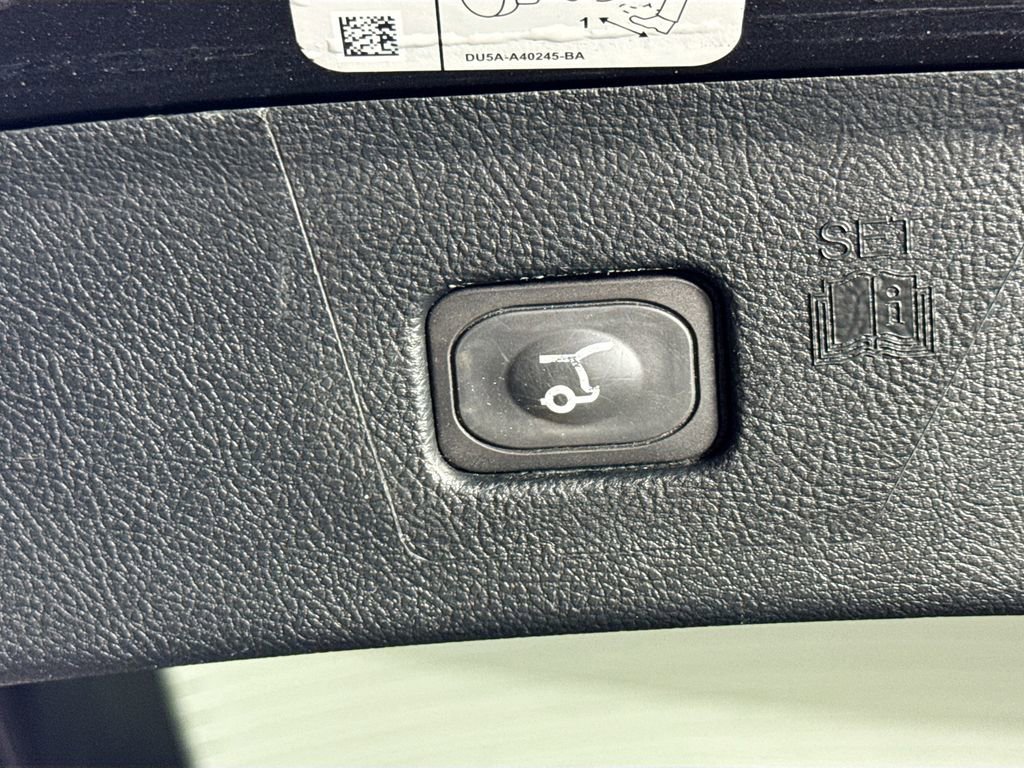 Used 2018 Ford Edge SEL w/ Equipment Group 201A image 31