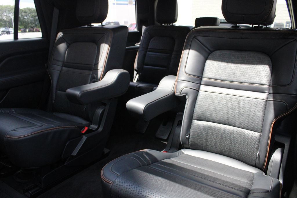 Certified 2023 Lincoln Navigator Black Label AWD/4WD image 22