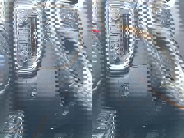 Used 2021 Chevrolet Silverado 1500 LT AWD/4WD image 18