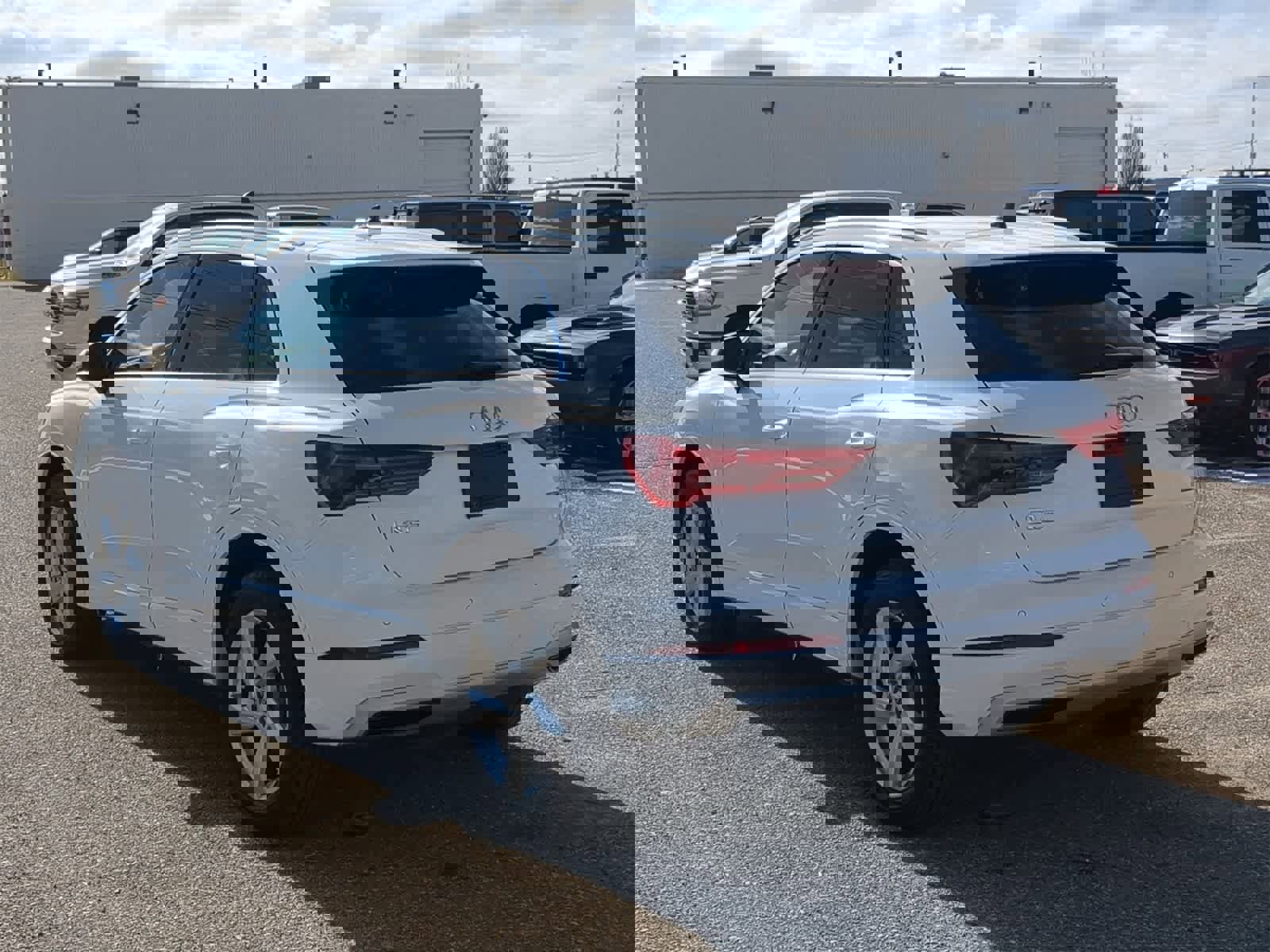 Used 2022 Audi Q3 2.0T Premium w/ Convenience Package image 12