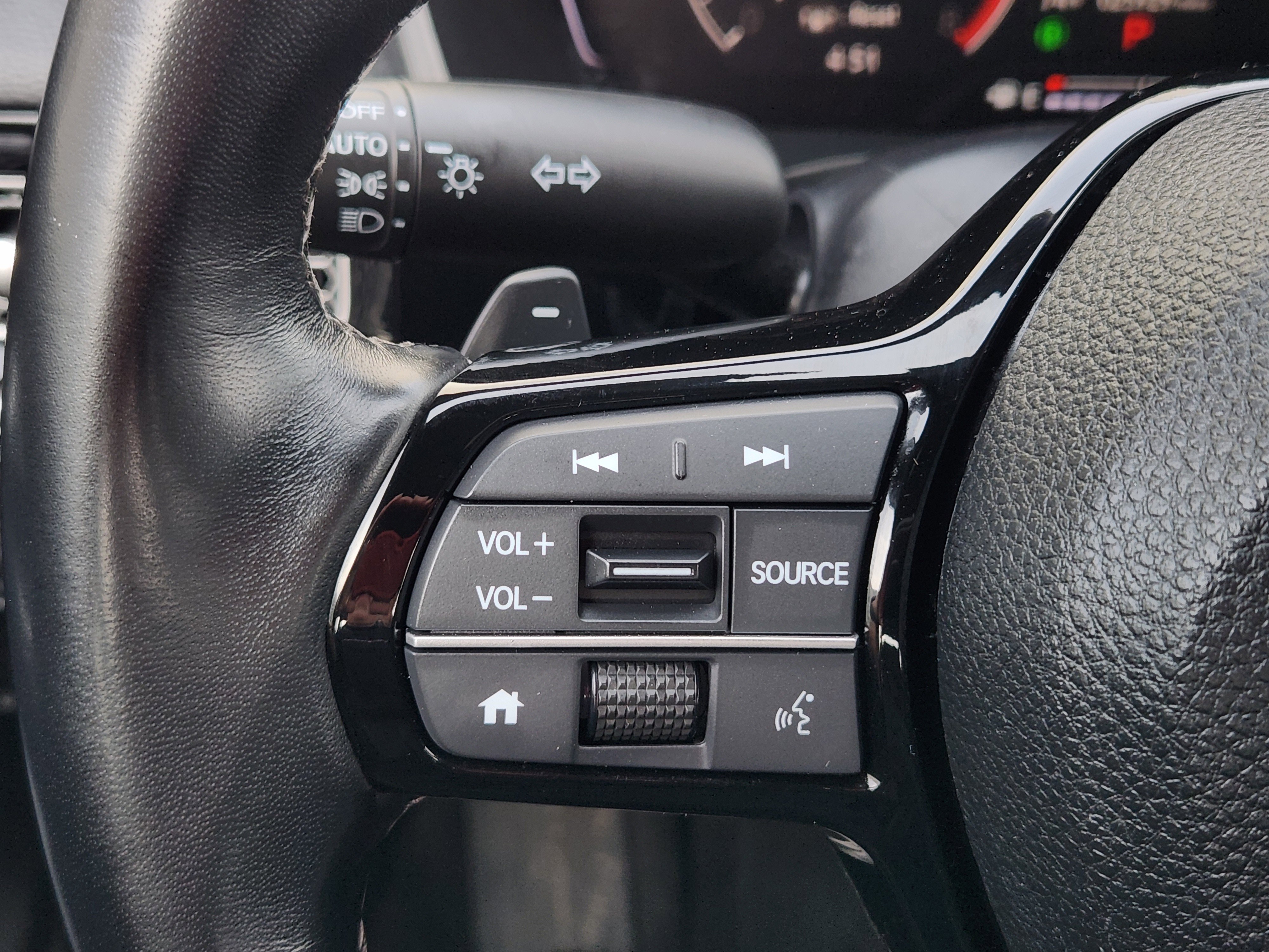 Used 2025 Honda Civic Sport image 29