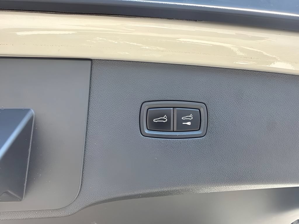 Used 2022 Porsche Cayenne Coupe AWD/4WD image 31
