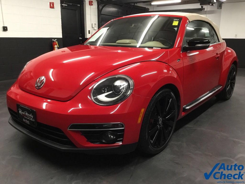 Used 2014 Volkswagen Beetle R-Line FWD image 16