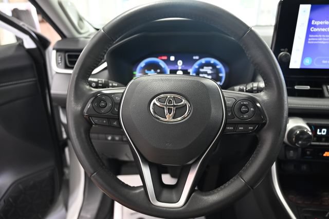 Used 2023 Toyota RAV4 Limited AWD/4WD image 23