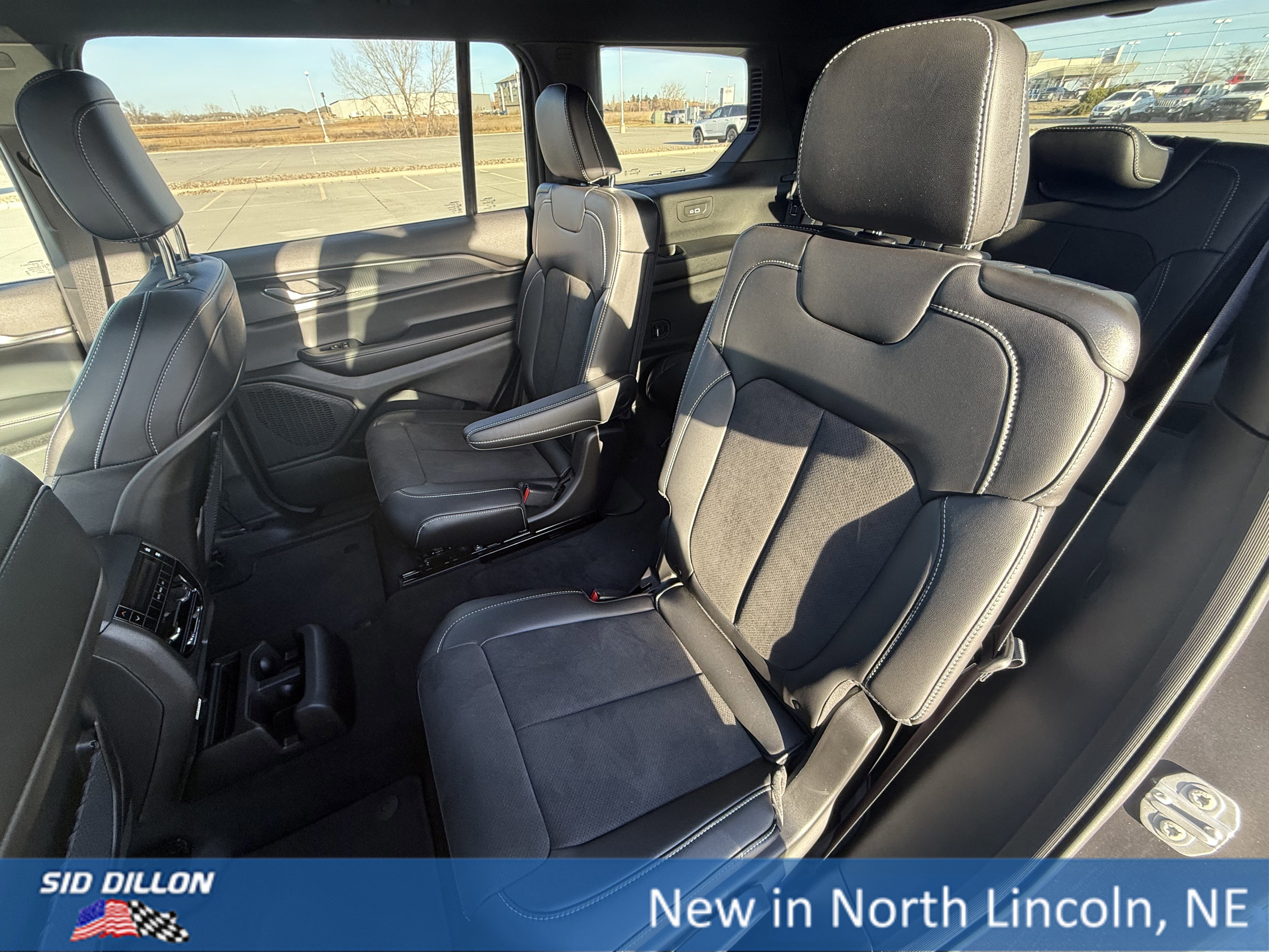 New 2025 Jeep Grand Cherokee L Altitude image 15