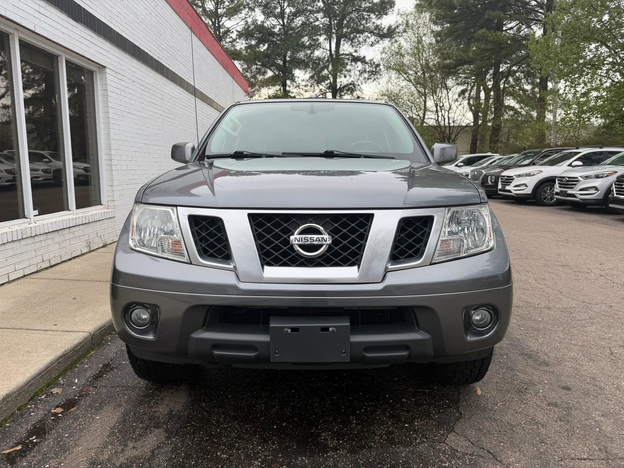 Used 2018 Nissan Frontier PRO-4X image 3