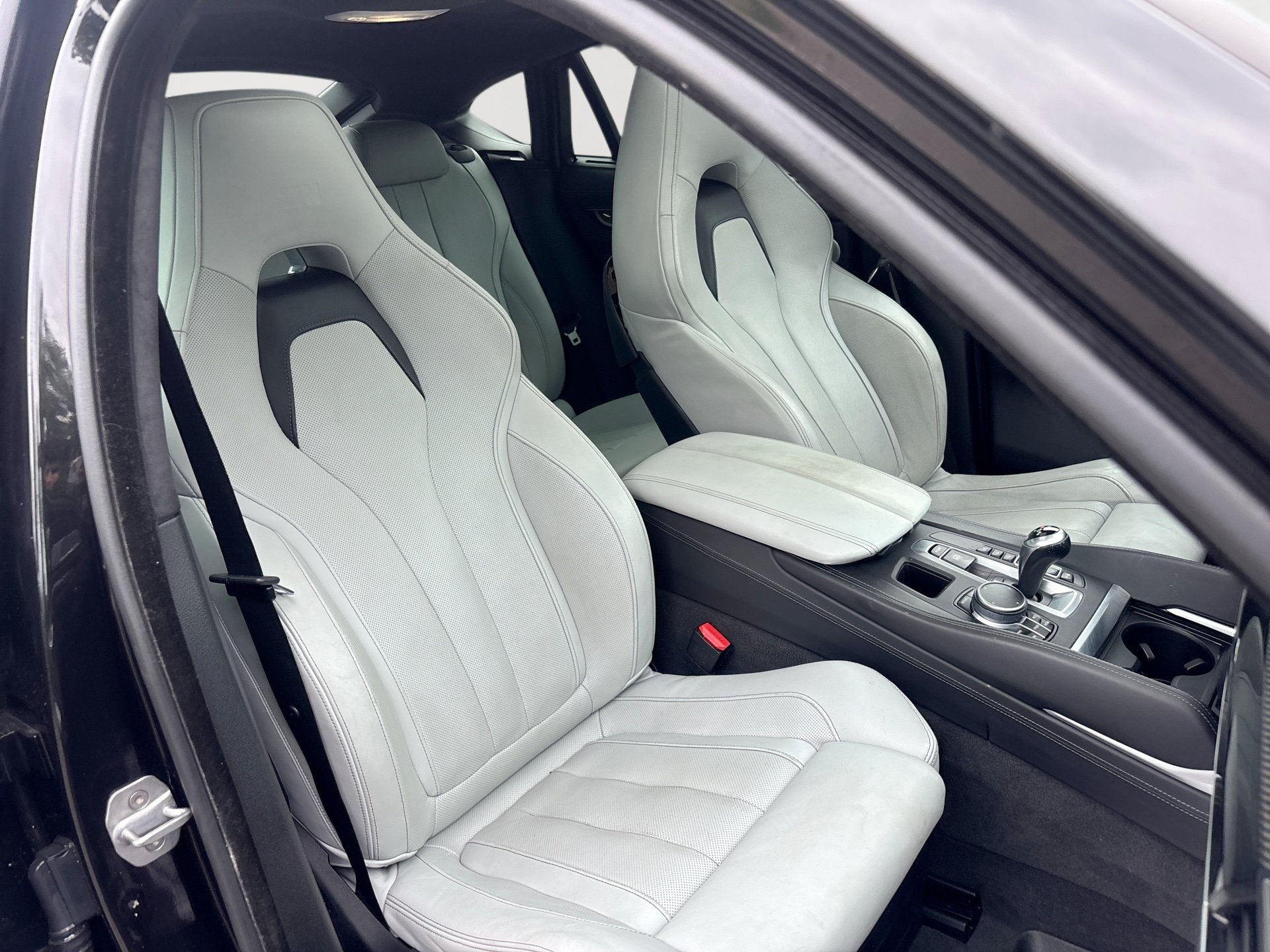 Used 2019 BMW X6 M w/ Executive Package AWD/4WD image 28