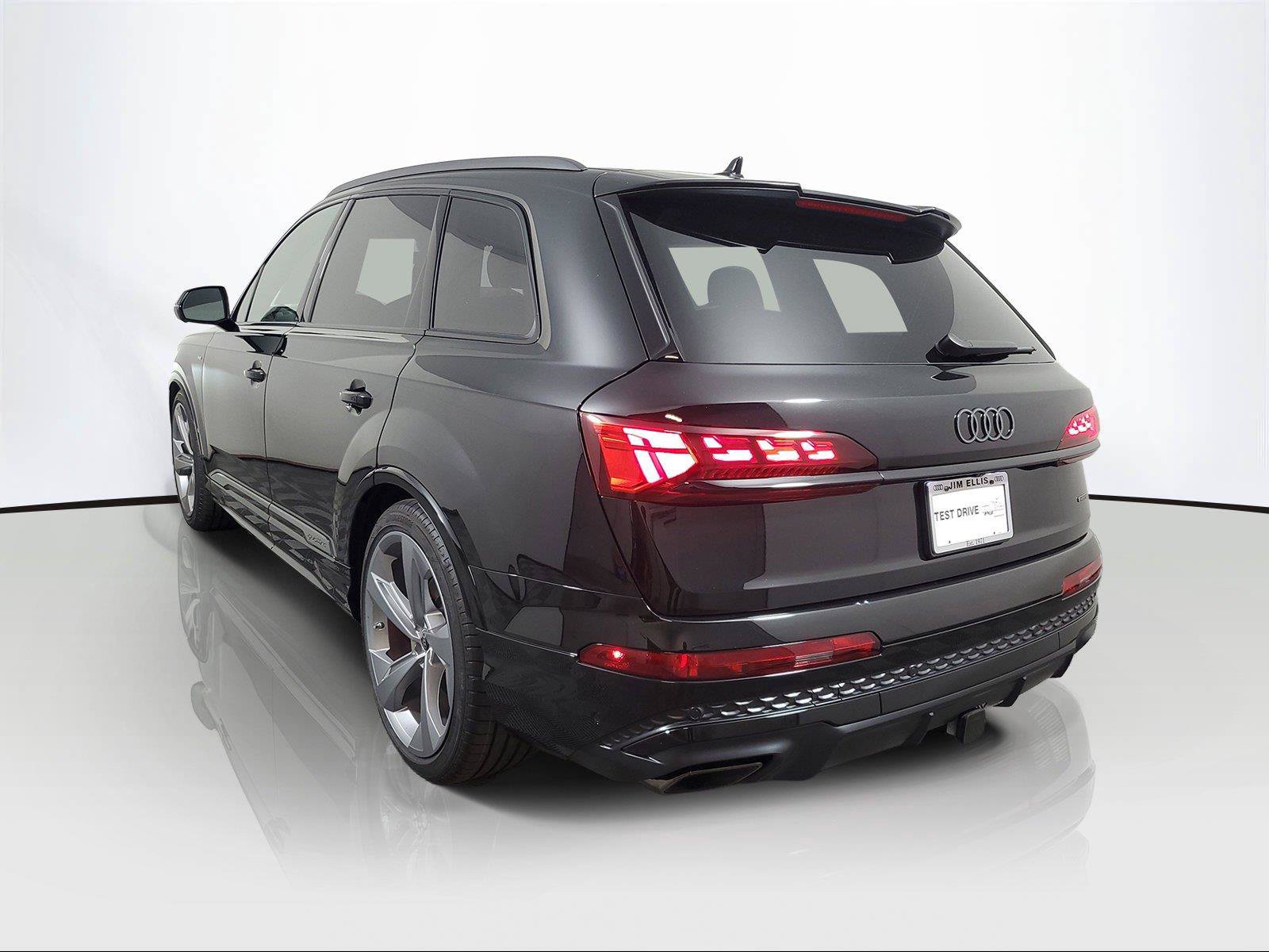 New 2026 Audi Q7 3.0T Prestige AWD/4WD image 4