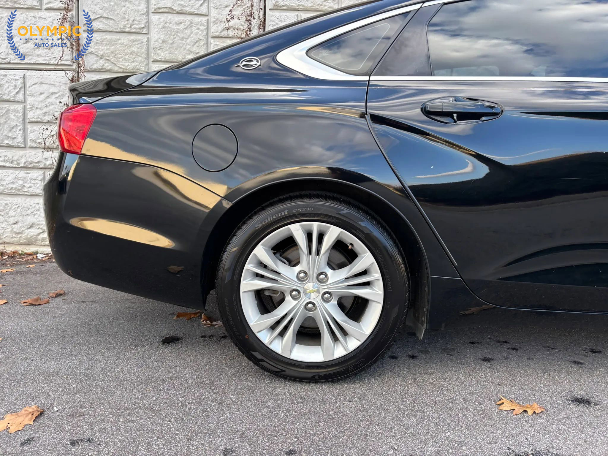 Used 2014 Chevrolet Impala LT w/ Convenience Package image 11