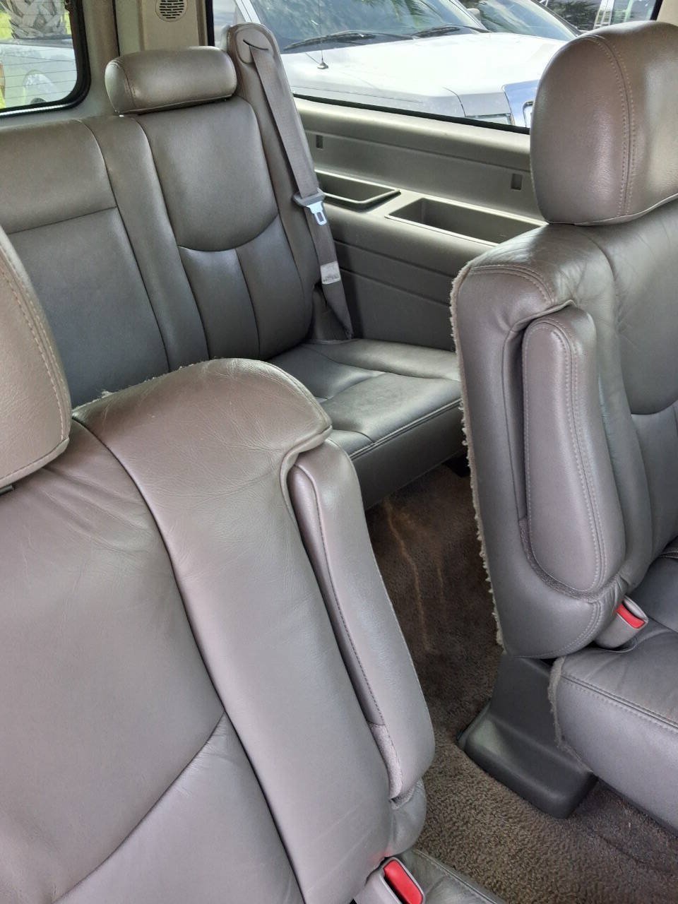 Used 2003 Chevrolet Suburban Z71 AWD/4WD image 22