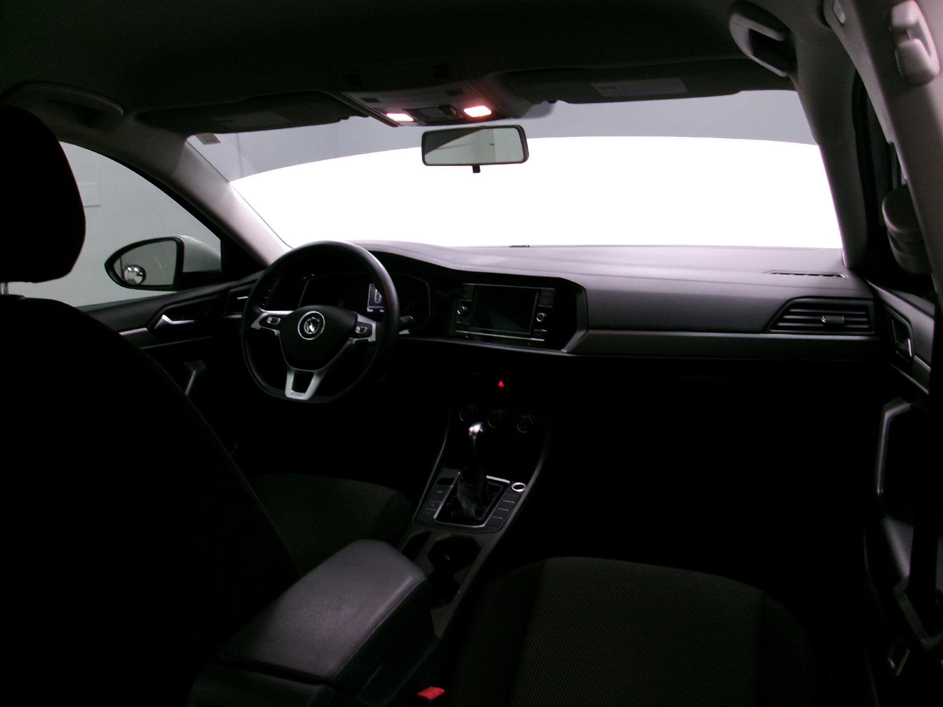 Used 2019 Volkswagen Jetta S image 3