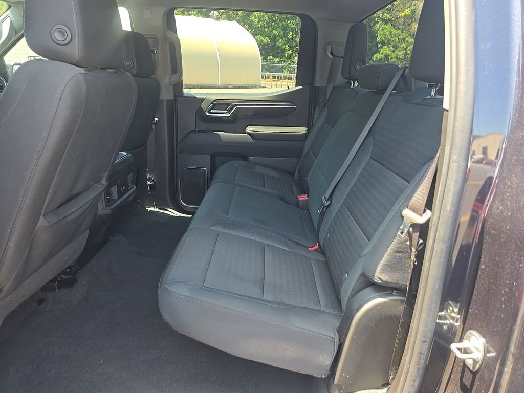 Used 2023 Chevrolet Silverado 1500 RST w/ Protection Package AWD/4WD image 4