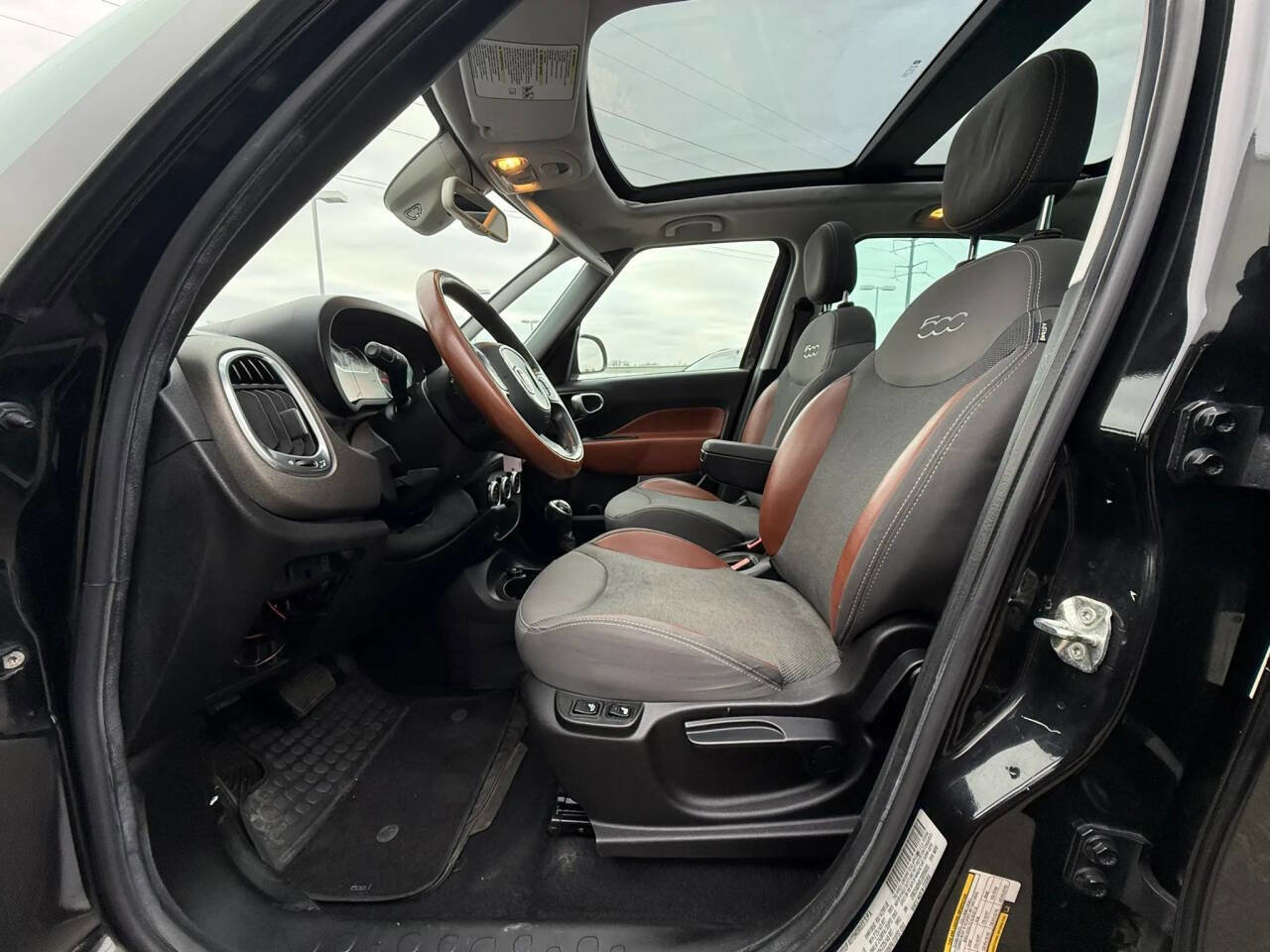 Used 2014 FIAT 500L Trekking w/ Popular Equipment Group image 15