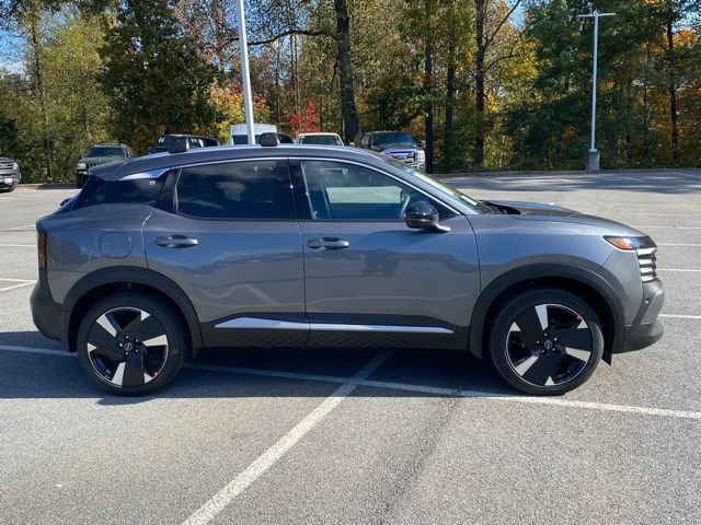 New 2026 Nissan Kicks SR AWD/4WD image 9