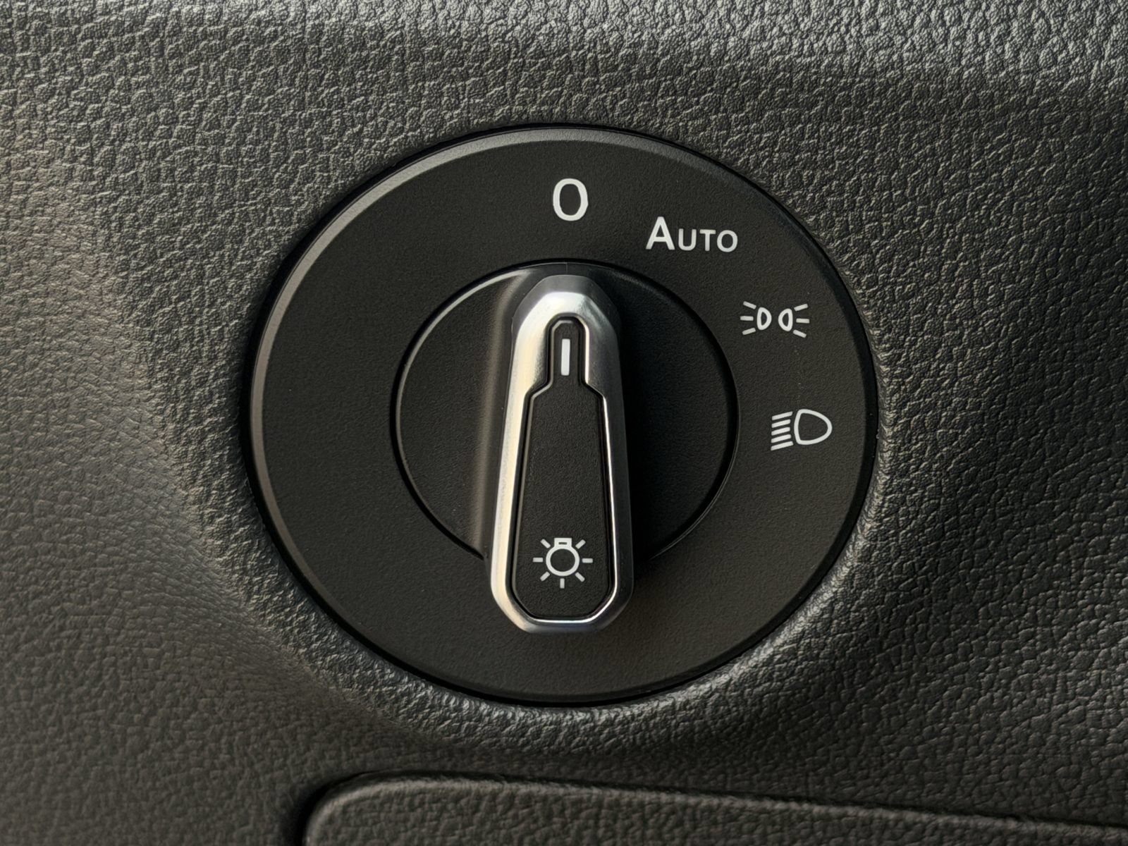 New 2026 Volkswagen Jetta GLI Autobahn FWD image 22