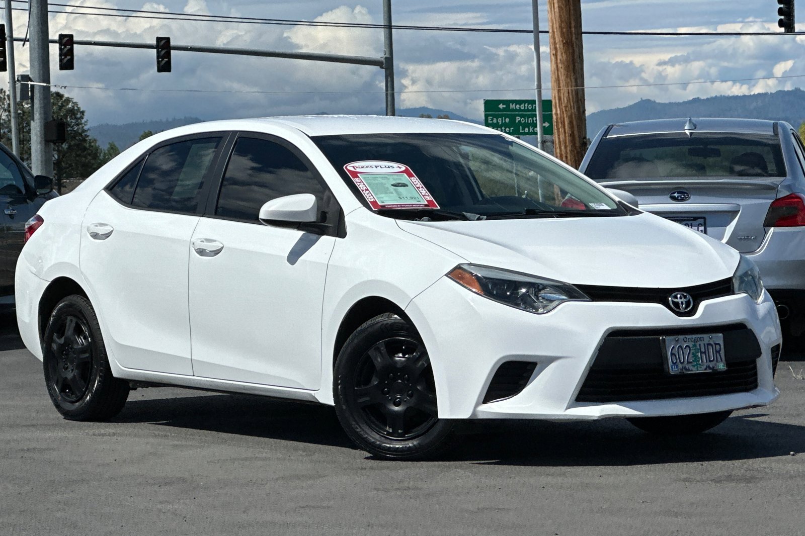 Used 2015 Toyota Corolla L image 2