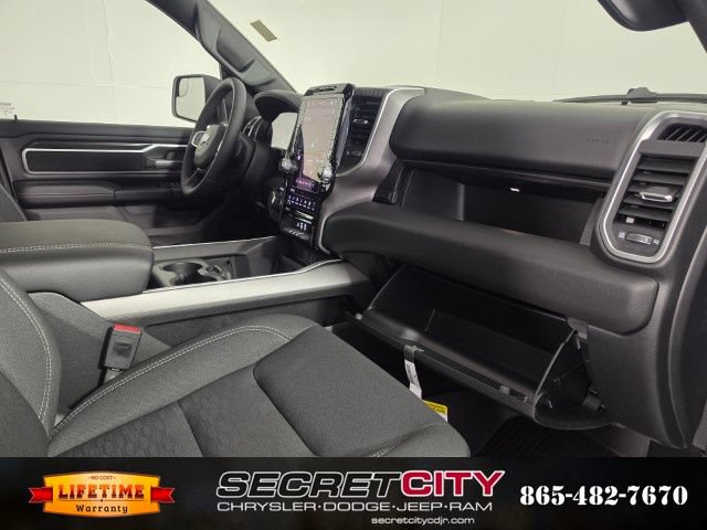 New 2026 RAM 1500 Big Horn AWD/4WD image 32