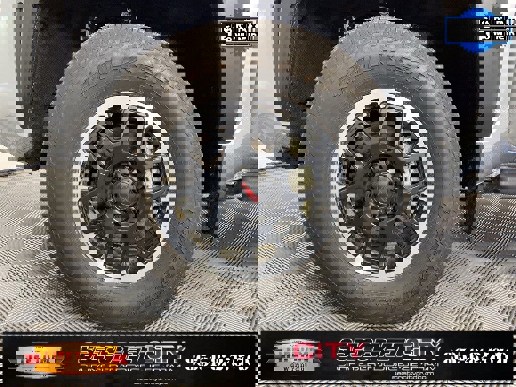 Used 2024 Toyota Tacoma TRD Off-Road w/ TRD Off Road Upgrade Package image 9