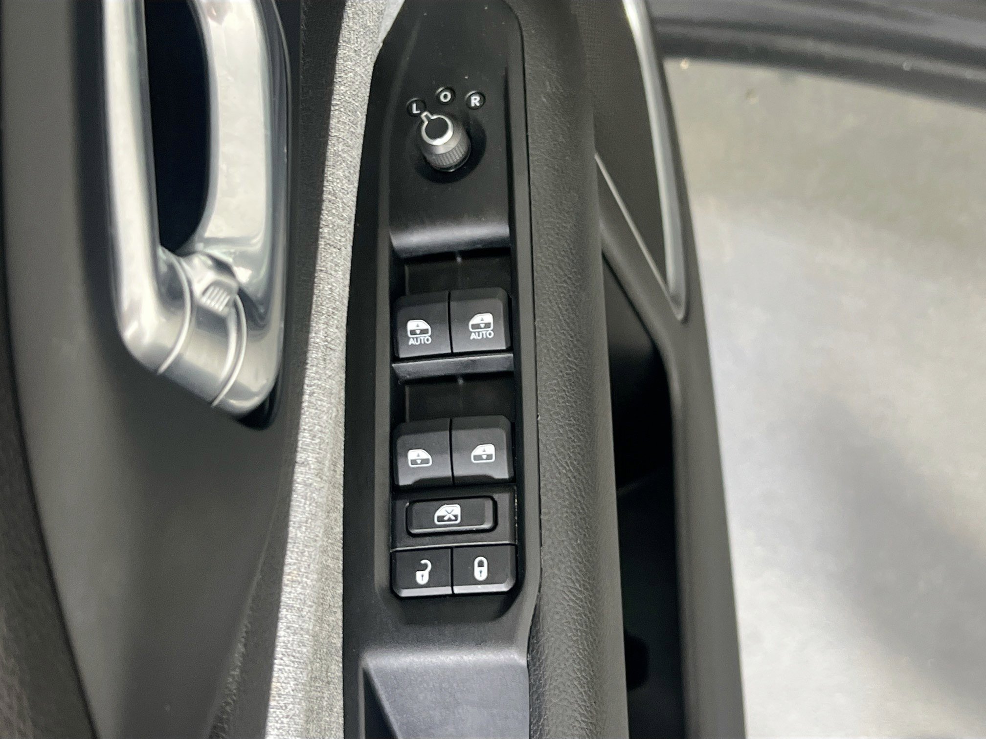 Used 2022 Jeep Compass Latitude image 17