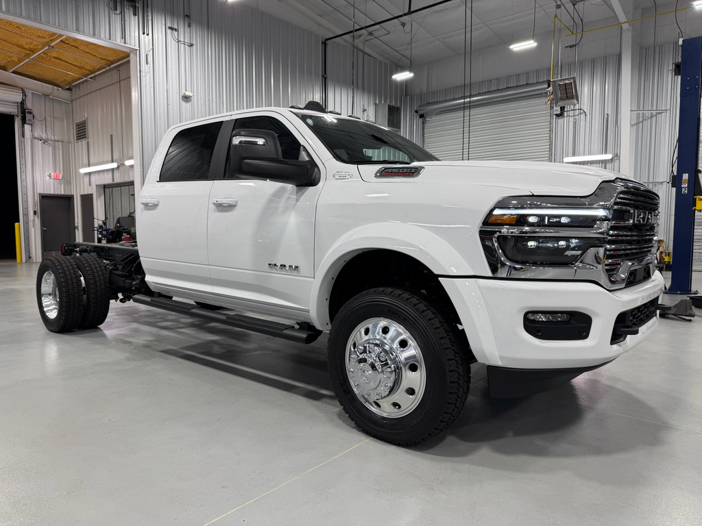New 2025 RAM 4500 4x4 Crew Cab DRW w/ Laramie Trim Package image 13
