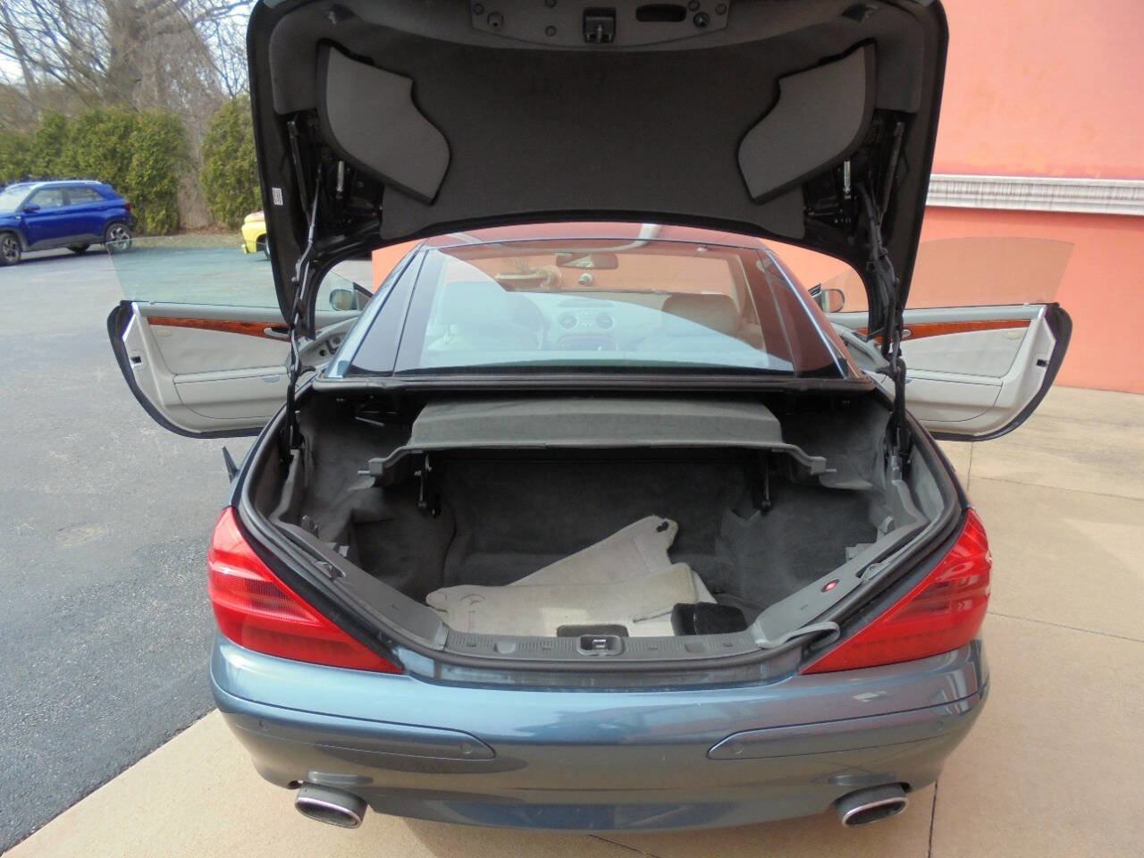 Used 2004 Mercedes-Benz SL 500 w/ Trim Pkg image 40