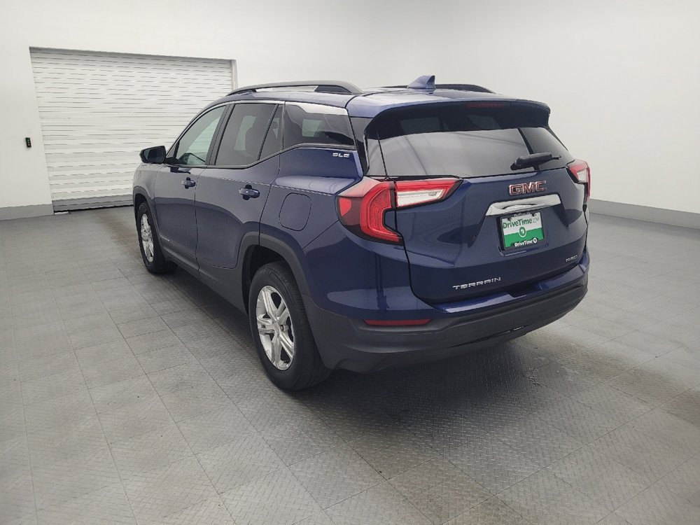 Used 2022 GMC Terrain SLE w/ Driver Convenience Package image 5