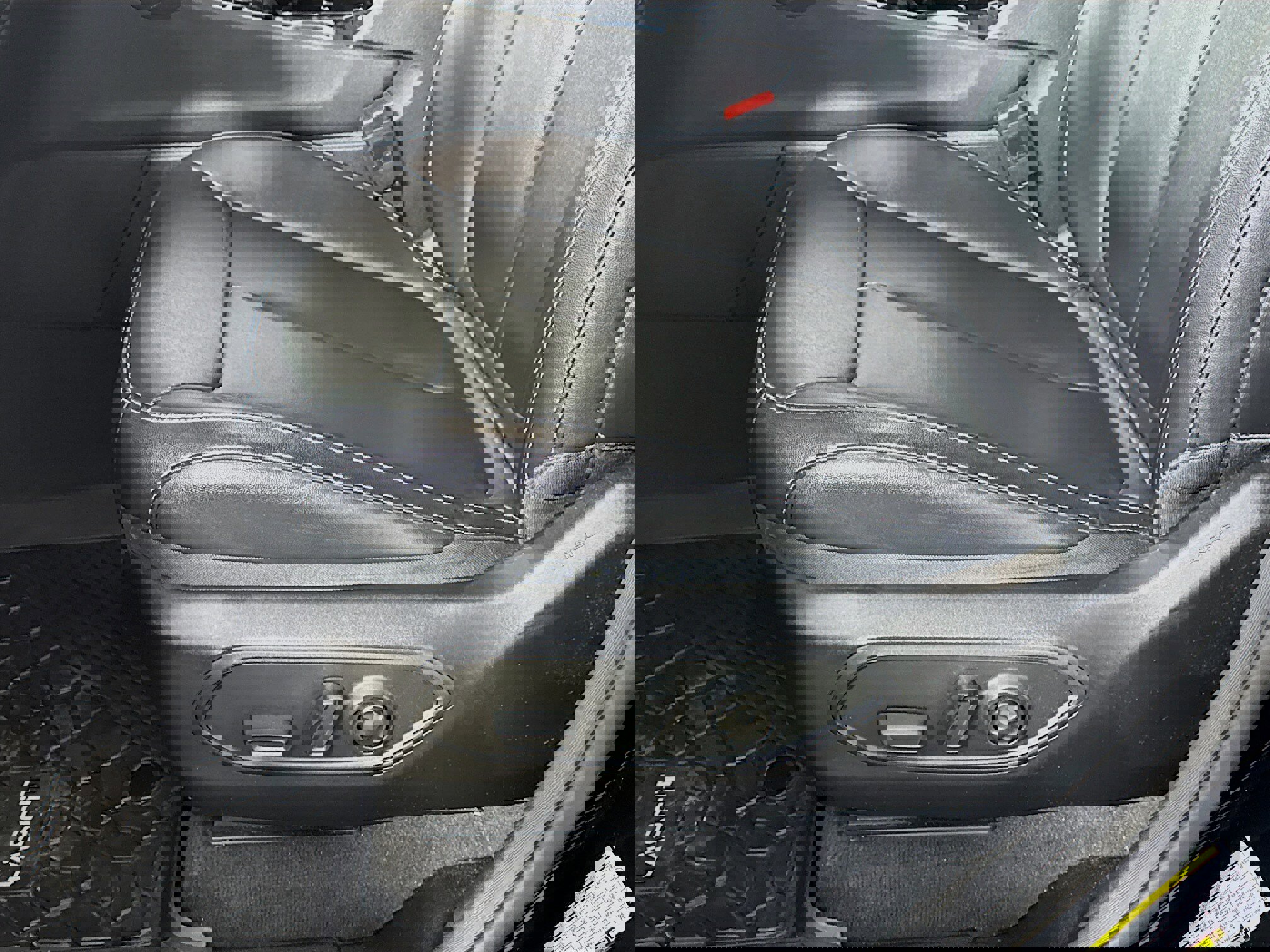 Used 2023 Jeep Grand Cherokee 4WD 4xe image 21