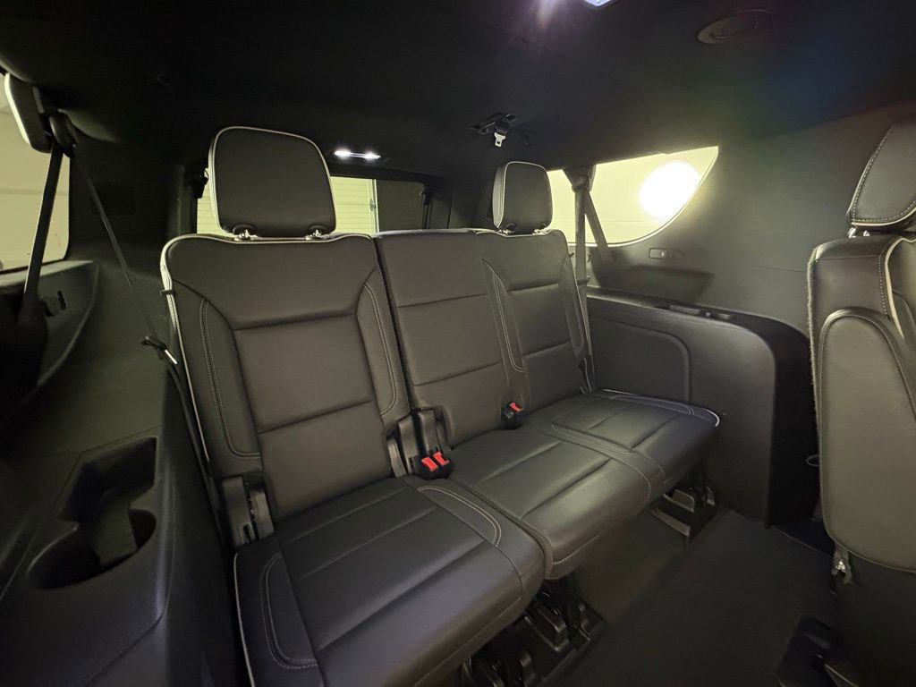 Used 2022 Chevrolet Suburban Premier image 58